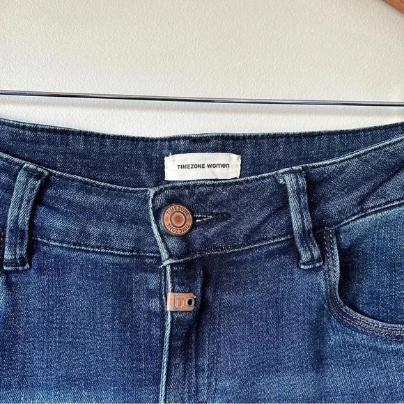 TimeZone Women | Low Rise Tight AleenaTZ Skinny Jeans - Picture 7 of 11